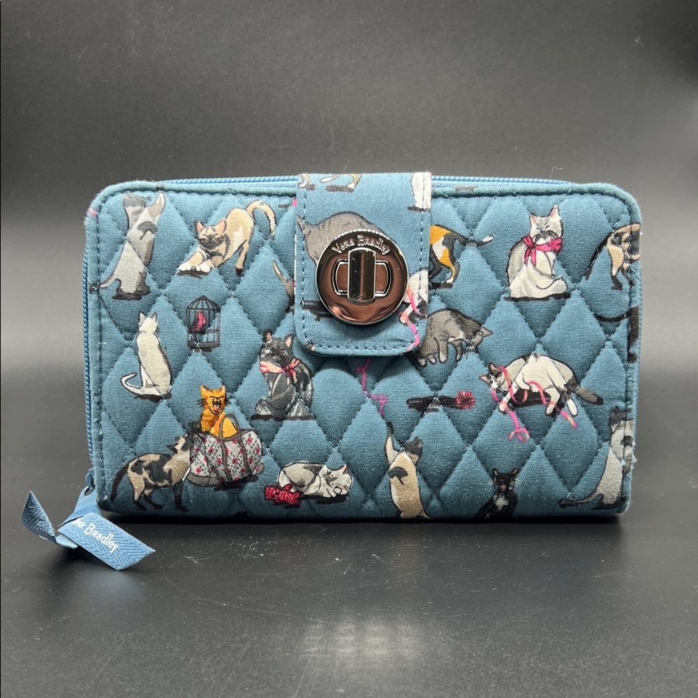 Vera Bradley Cat’s Meow RFID Turnlock Wallet in Blue Quilted